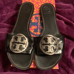 Authentic Tory Burch slides size 7.5